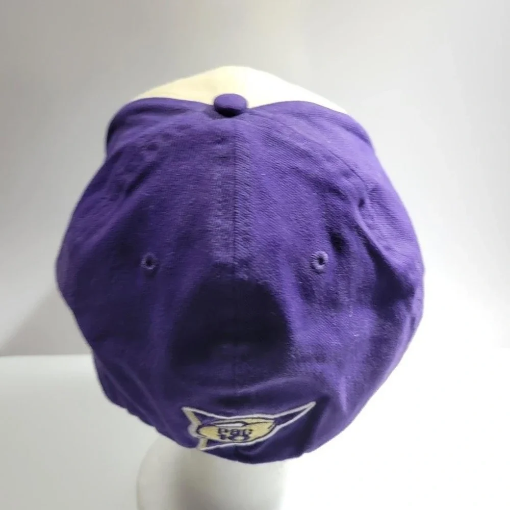 Washington Huskies Signed Jim Lambright Hat Cap Fitted Mens L Purple Nike